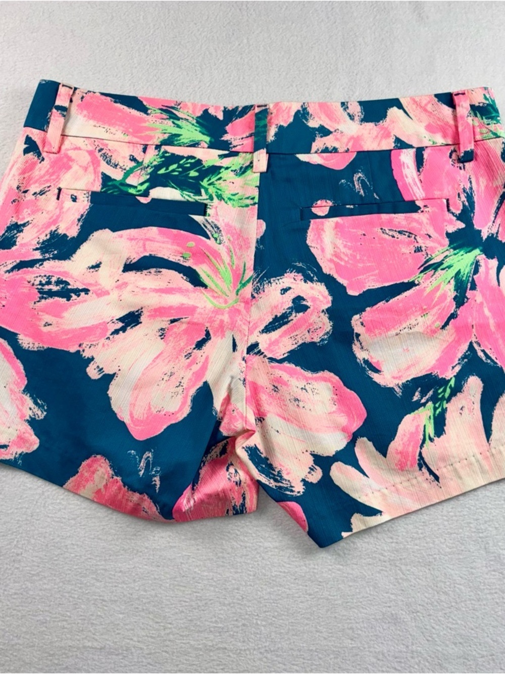 Lilly Pulitzer “The Callahan Short” Size 2, 5” Cotton Teal Pink NWOT Preppy - Picture 4 of 7